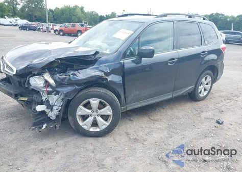 2015 Subaru Forester 2.5I Premium z USA, uszkodzony, nr VIN JF2SJAFC6FH802870